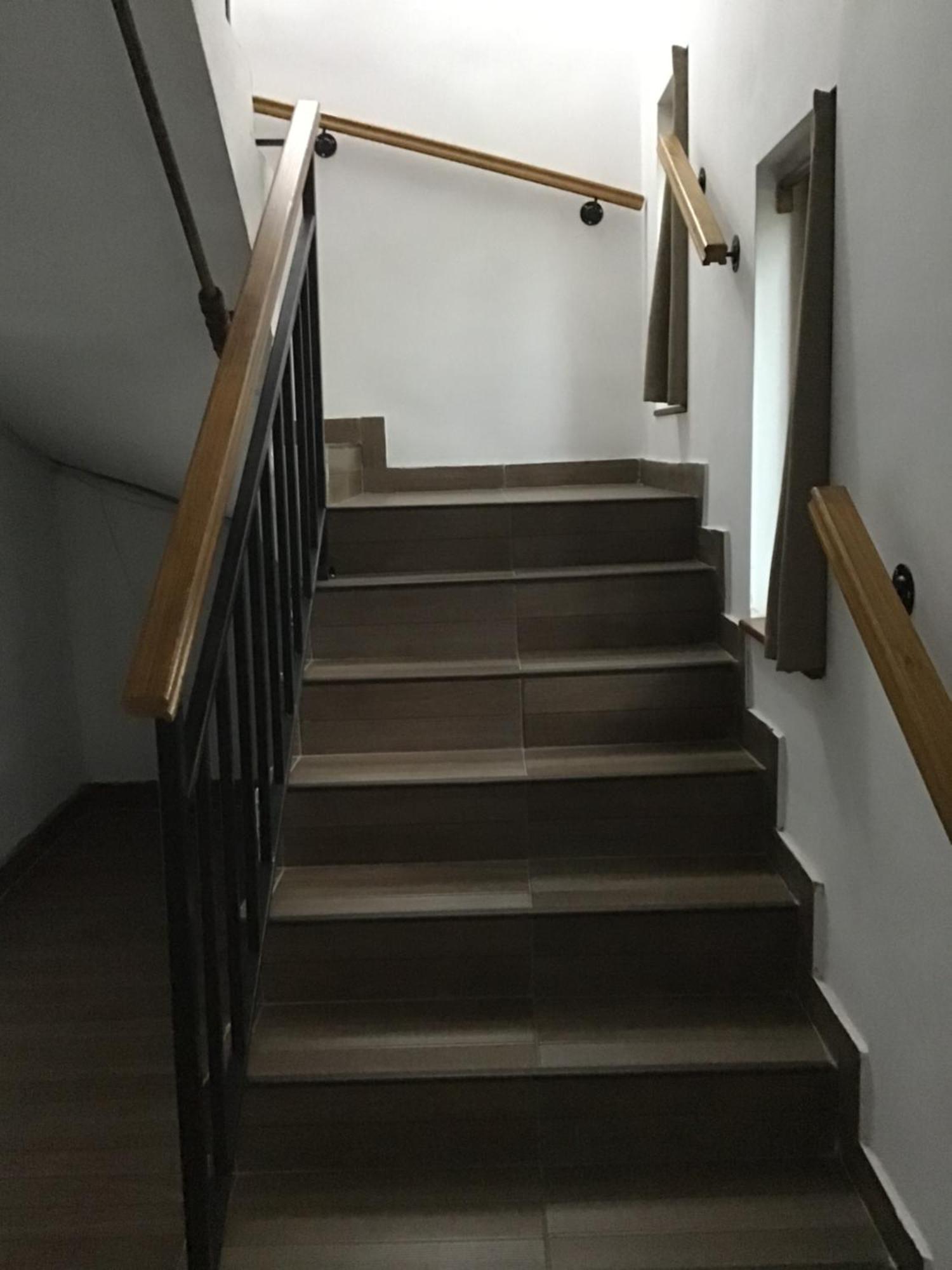 Rora Rose Hotel Boekarest Buitenkant foto